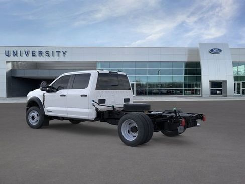 New 2026 Ford F450 4x4 Crew Cab Super Duty image 4