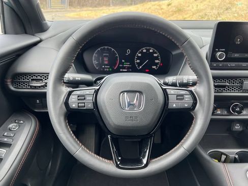 Used 2025 Honda HR-V Sport image 18