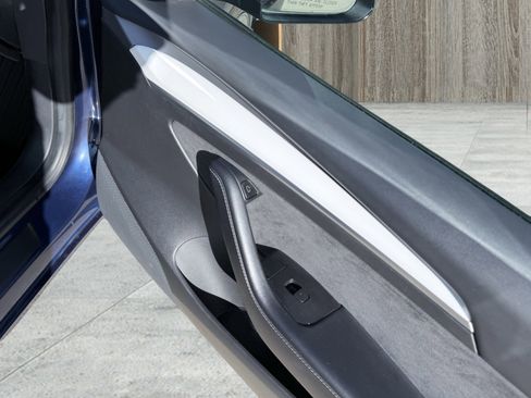 Used 2021 Tesla Model 3 Long Range image 39