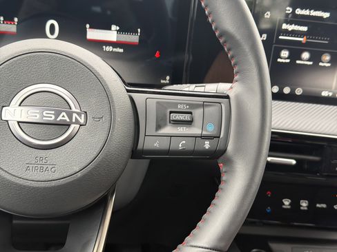 Used 2026 Nissan Kicks SR w/ SR Premium Package FWD image 19