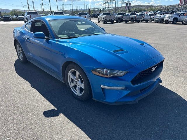 Used 2020 Ford Mustang Coupe RWD image 3