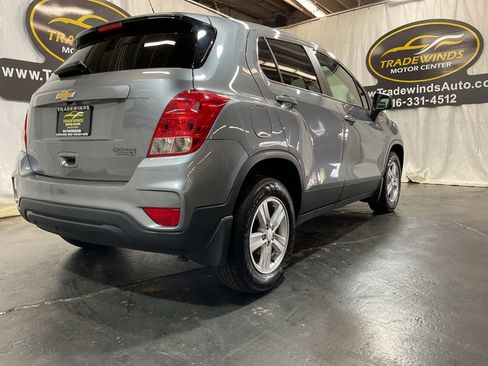 Used 2020 Chevrolet Trax LS w/ Tint and Cruise Package FWD image 10