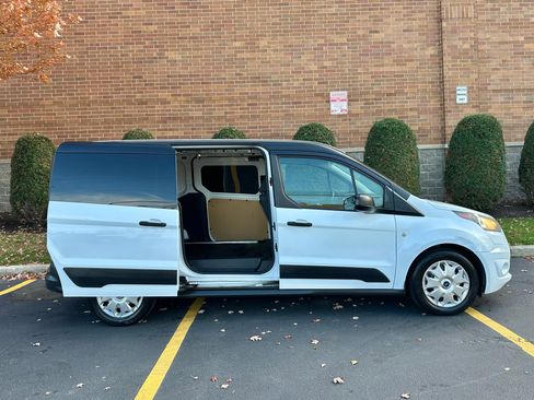 Used 2015 Ford Transit Connect XLT image 29