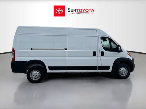 Used 2023 RAM ProMaster 2500 FWD image 2