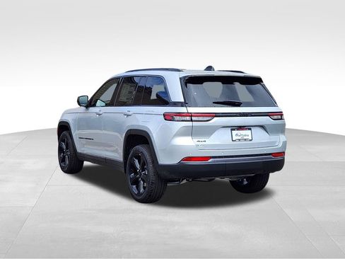 New 2026 Jeep Grand Cherokee Limited AWD/4WD image 5