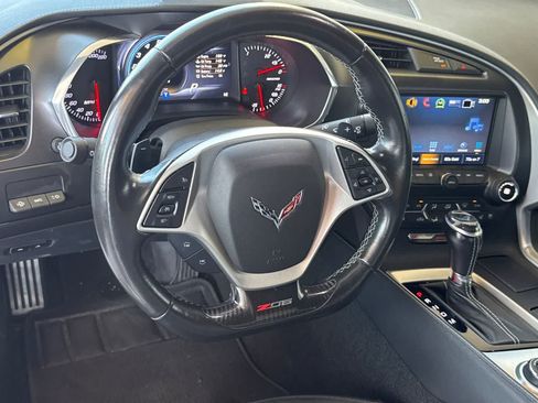 Used 2018 Chevrolet Corvette Z06 RWD image 13