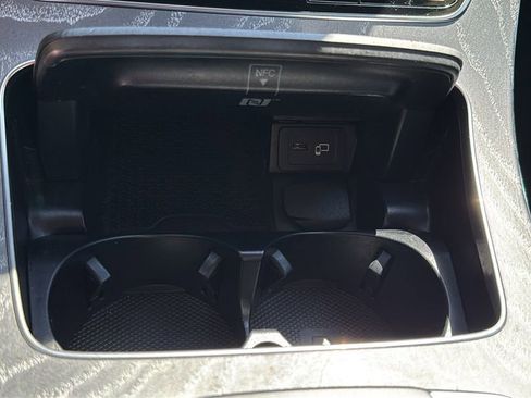Used 2021 Mercedes-Benz E 350 4MATIC Sedan image 35
