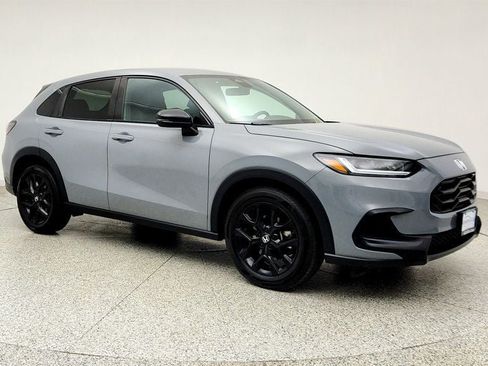 Used 2024 Honda HR-V Sport image 3
