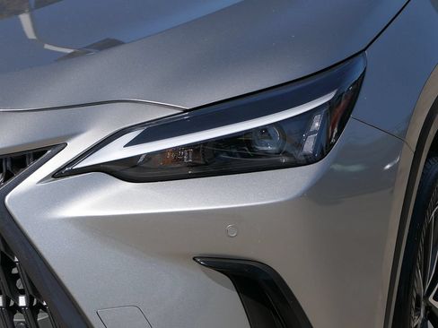 Used 2024 Lexus NX 250 FWD w/ Cold Area Package image 7