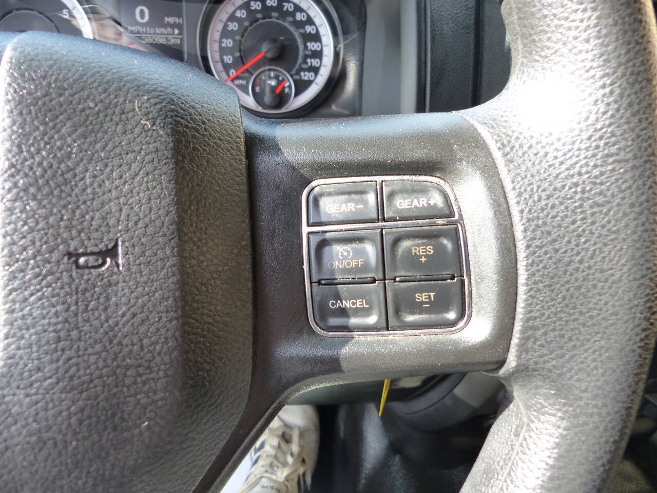 Used 2021 RAM 1500 Tradesman w/ Chrome Appearance Group AWD/4WD image 27