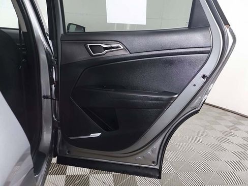 Used 2023 Kia Sportage LX image 24