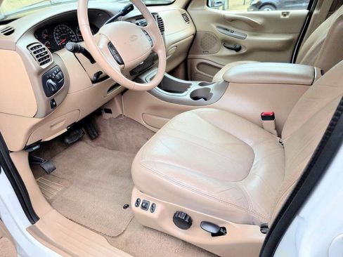 Used 1998 Ford Expedition 4WD image 6