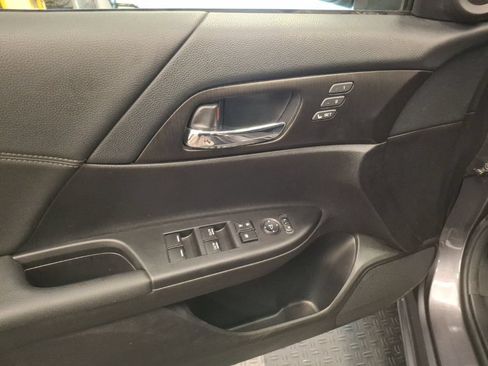 Used 2015 Honda Accord EX-L image 15