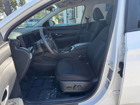 Used 2025 Hyundai Tucson SEL FWD image 29