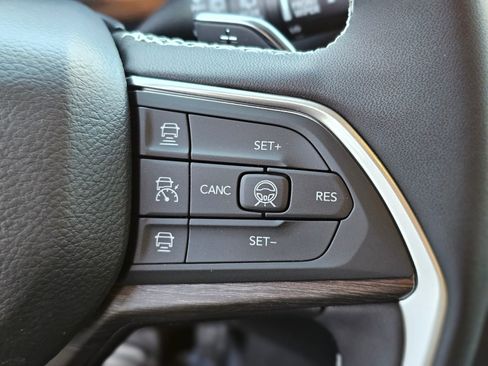 New 2026 Jeep Grand Cherokee L Altitude AWD/4WD image 15