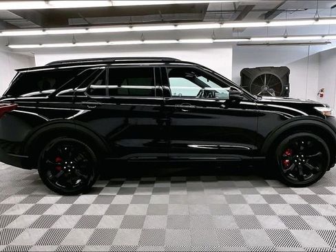 Used 2023 Ford Explorer ST w/ Technology Package image 15