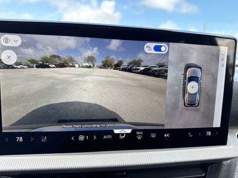 New 2026 Ford Explorer Platinum image 26