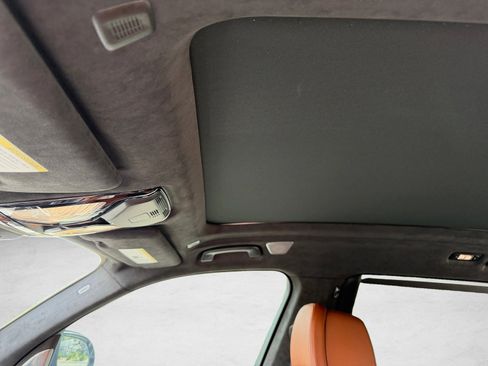 Used 2025 BMW X7 M60i AWD/4WD image 12