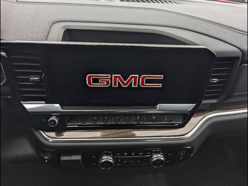 New 2026 GMC Sierra 1500 Elevation image 23