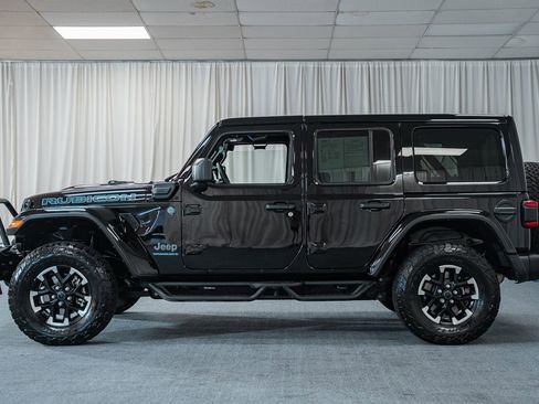 Used 2024 Jeep Wrangler Unlimited Rubicon 4xe AWD/4WD image 4