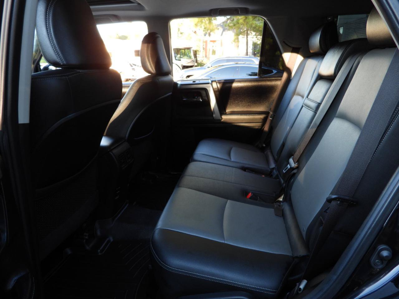 Used 2017 Toyota 4Runner SR5 Premium RWD image 52