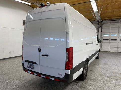 Used 2020 Mercedes-Benz Sprinter 2500 w/ Driver Convenience Package image 5