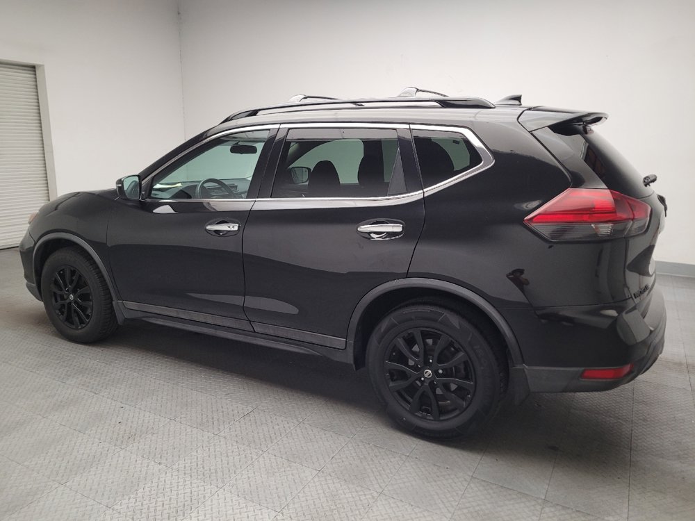 Used 2018 Nissan Rogue SV FWD image 3