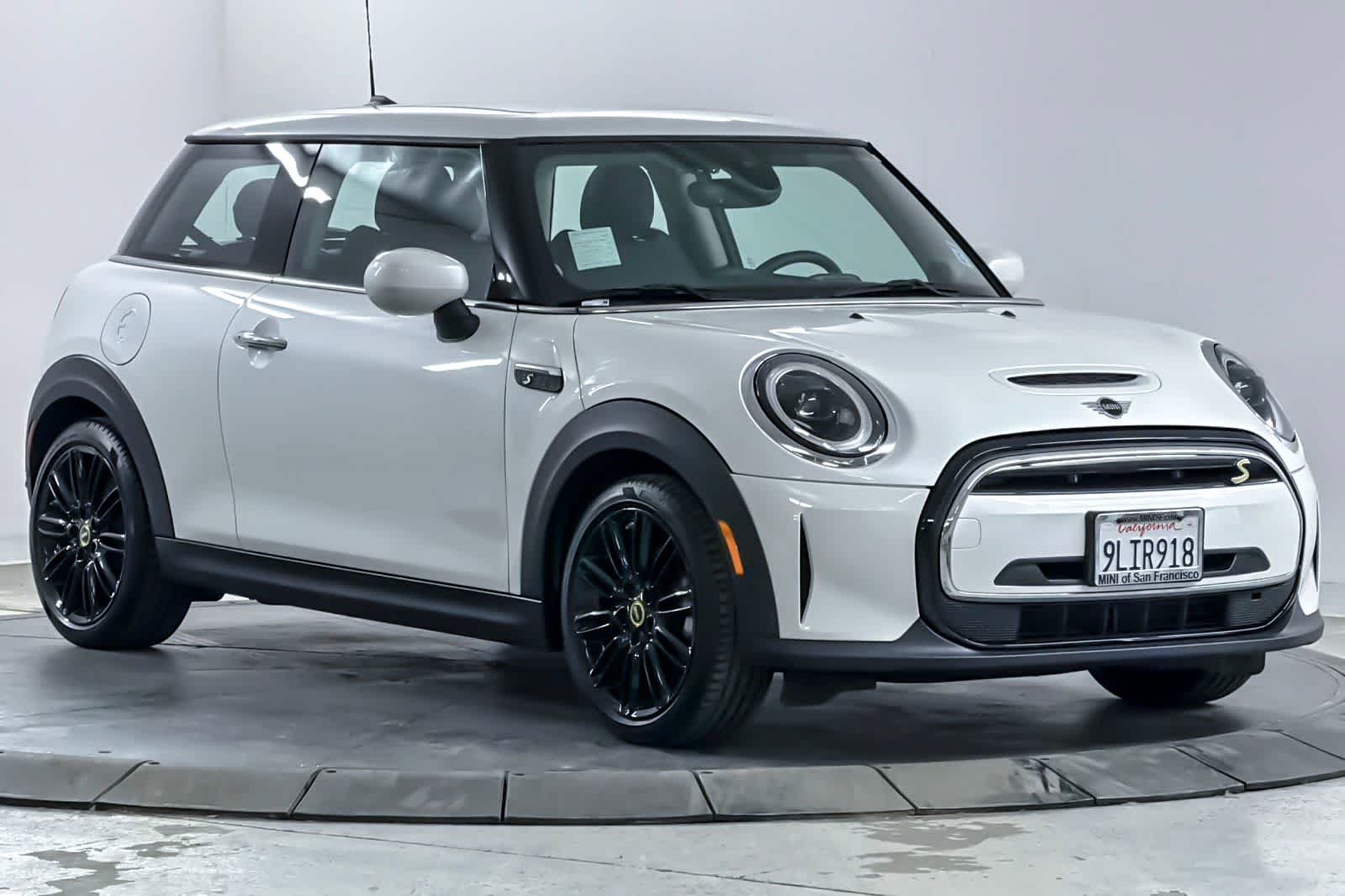 Used 2024 MINI Cooper SE FWD image 9
