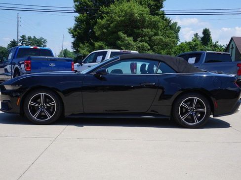 Used 2025 Ford Mustang Premium RWD image 11
