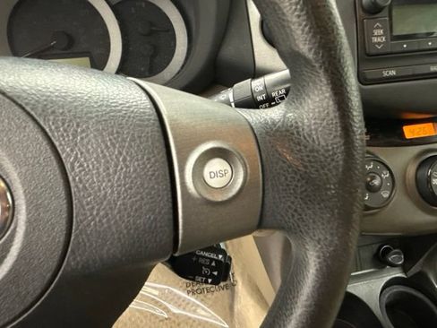 Used 2012 Toyota RAV4 4WD w/ Value Pkg image 27