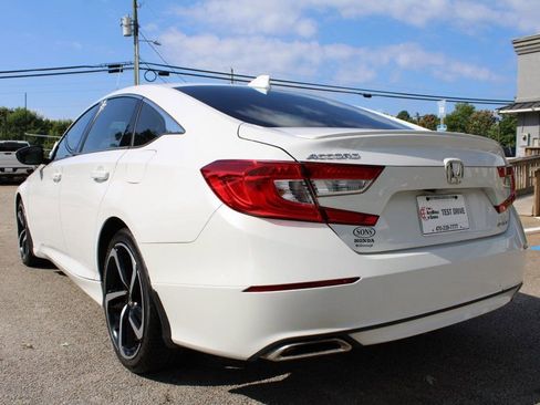 Used 2019 Honda Accord Sport image 6