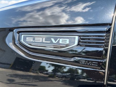 New 2026 GMC Sierra 1500 Elevation w/ X31 Off-Road Package AWD/4WD image 9