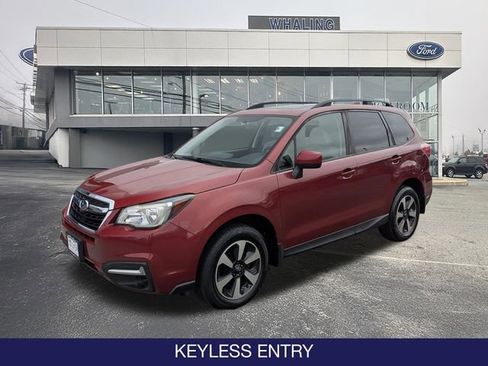 Used 2017 Subaru Forester 2.5i Premium AWD/4WD image 3