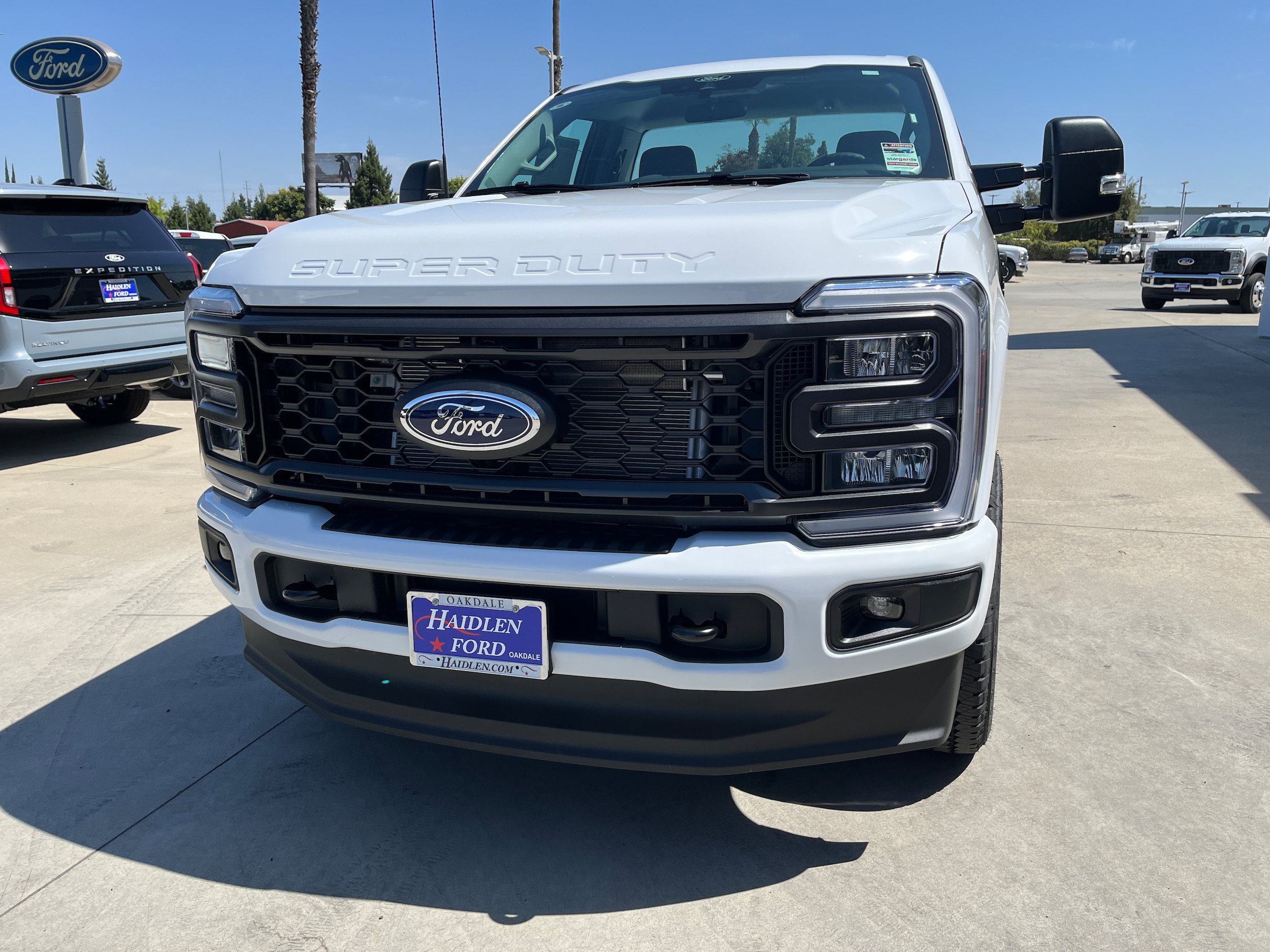 New 2026 Ford F250 XL w/ STX Appearance Package AWD/4WD image 5