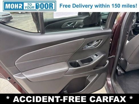 Used 2023 Chevrolet Traverse LT AWD/4WD image 28