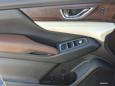 Used 2022 Subaru Ascent Touring w/ Popular Package #2A image 13