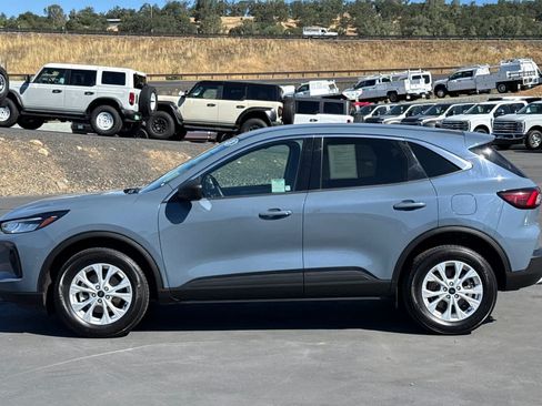 Certified 2024 Ford Escape Active AWD/4WD image 7