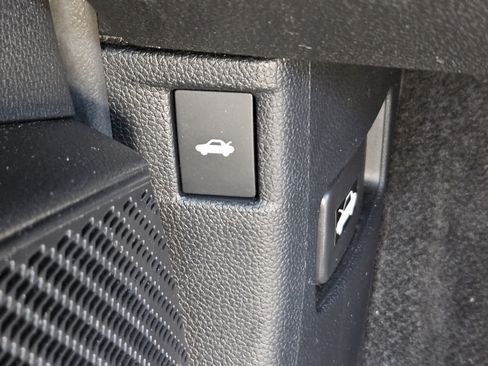 Used 2024 Honda Accord EX image 12
