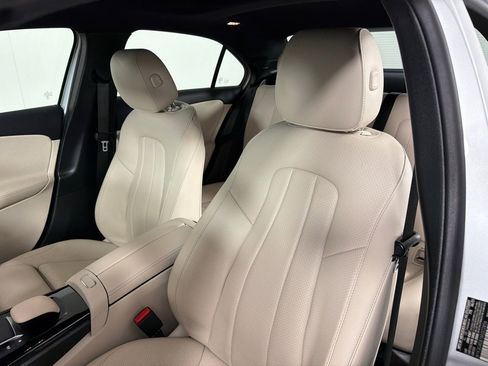 Used 2021 Mercedes-Benz A 220 image 10