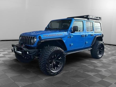 Used 2025 Jeep Wrangler Unlimited Rubicon AWD/4WD image 1