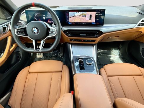 Used 2025 BMW M440i RWD image 16