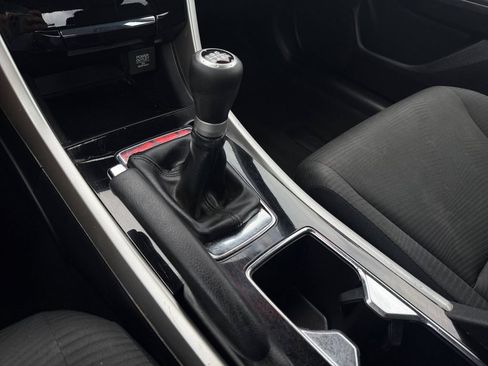 Used 2017 Honda Accord LX image 22