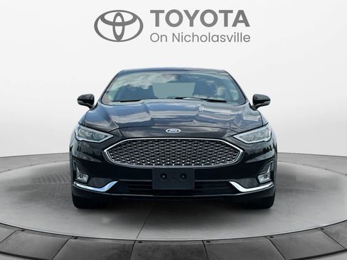 Used 2019 Ford Fusion Titanium FWD image 8