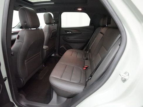 Used 2024 Chevrolet TrailBlazer RS w/ Convenience Package FWD image 16