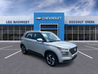 Used 2025 Hyundai Venue SEL