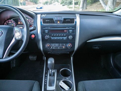 Used 2014 Nissan Altima 2.5 S FWD image 21