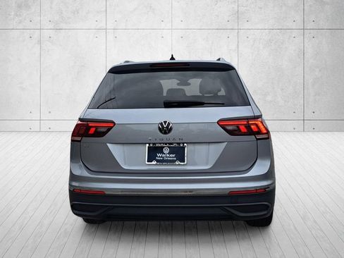 Used 2024 Volkswagen Tiguan SE FWD image 6