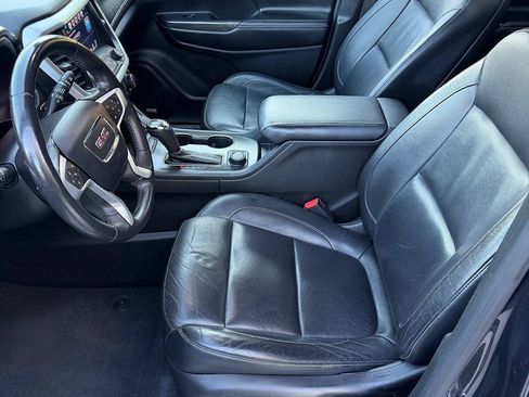 Used 2017 GMC Acadia SLT w/ LPO, Floor Liner Package AWD/4WD image 20