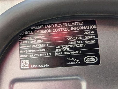 Used 2024 Land Rover Range Rover Evoque Dynamic SE image 26