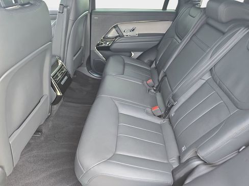 Certified 2025 Land Rover Range Rover Sport image 15